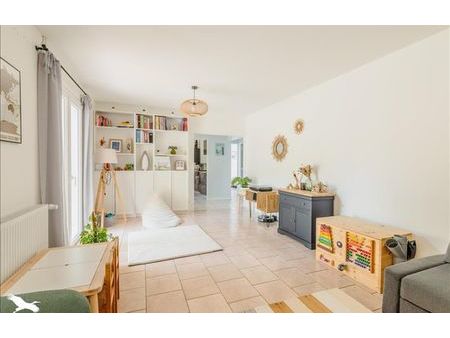 vente maison 4 pièces 90 m² castres-gironde (33640)