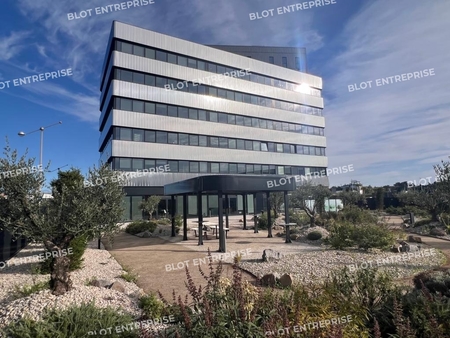 location de local commercial de 320 m² à saint-herblain - 44800