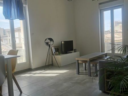 location appartement  m² t-2 à nîmes  602 €