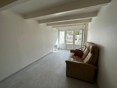 location appartement  m² t-2 à chaumont  360 €