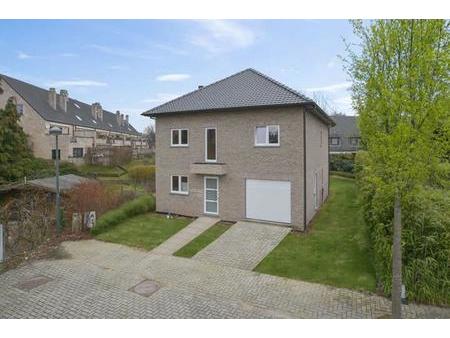nouvelle villa +/-362m² proche the national golf of brussels