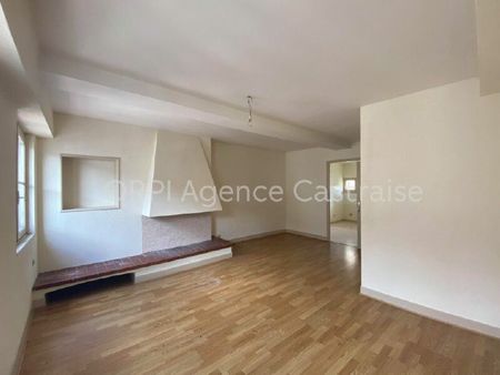 location appartement  m² t-2 à castres  490 €