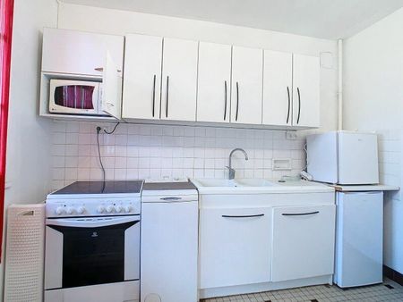 location appartement  53 m² t-2 à aurillac  480 €