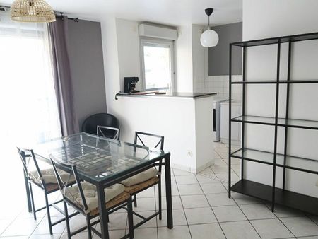 location appartement  44.38 m² t-2 à villeurbanne  786 €