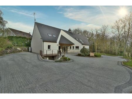 vente d'une maison f8 (202 m² environ) à la chapelle st mesmin