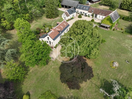 magnifique ensemble de maisons de caractère superbe domaine comprenant trois maisons sur u