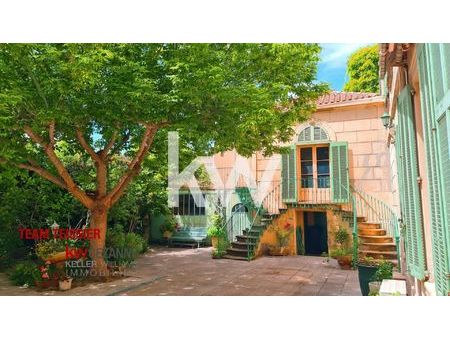 vente : maison 12 pièces (300 m²) à salon de provence