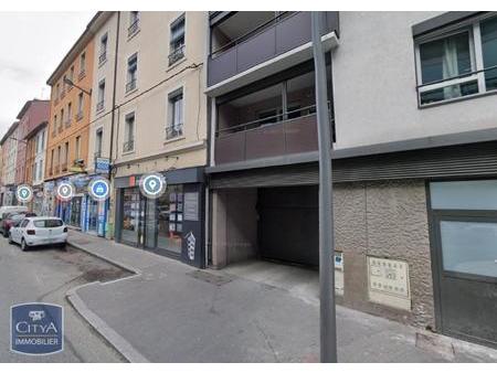 location parking oullins (69600)  99€