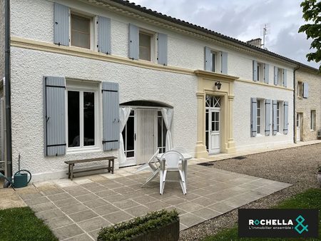 vente maison 8 pièces 244 m²