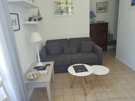 appartement la flotte m² t-2 à vendre  294 250 €
