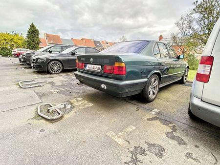 emplacement de parking extérieur n° 233