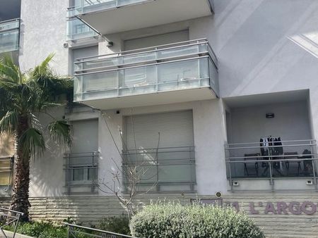 marseille 4e chutes lavie appartement de type 2 avec terrasse et place de parking privativ