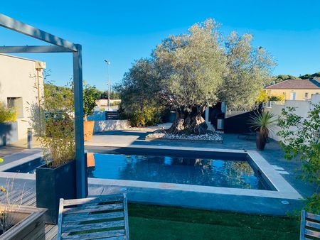 superbe villa contemporaine 4 chambres plain-pied piscine grand standing