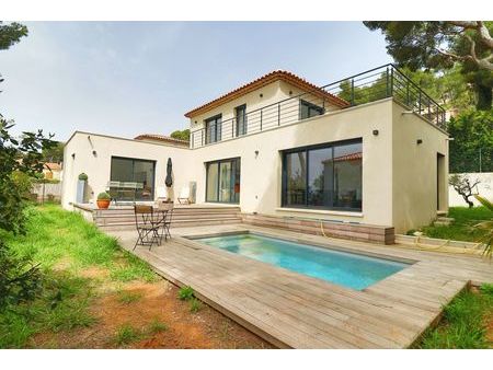 villa type 4 de 120m² avec piscine et garage