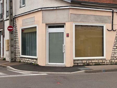 a louer local commercial  42 m²