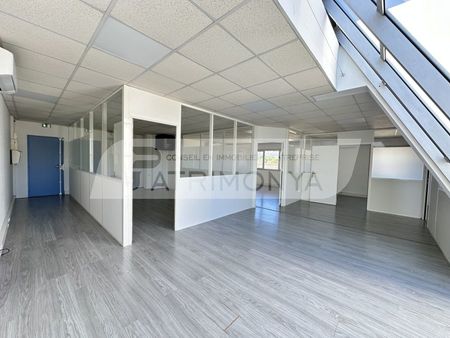 bureaux 110 m²