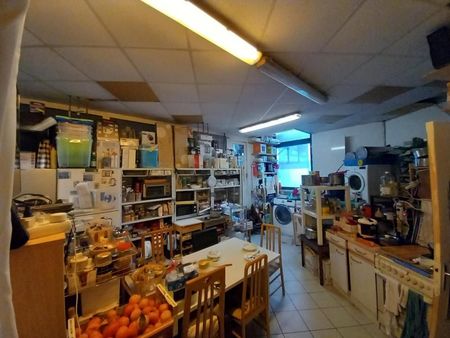 local commercial 143 m²