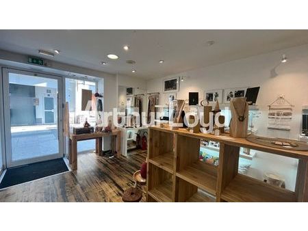 boutique 23 m² caen