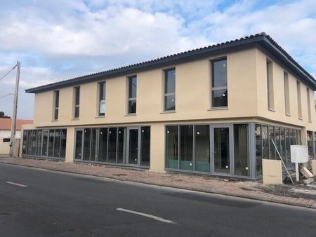 local commercial 63 m²