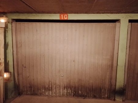garage/box peage de roussillon