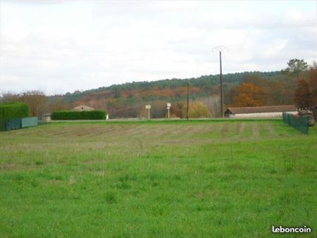 terrain à construire 2055 m2 barbaste lieu dit le béas