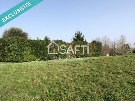 terrain 1600 m² berat