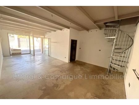 local 40 m² saint-laurent-d'aigouze