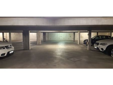 parking sécurisé en sous-sol