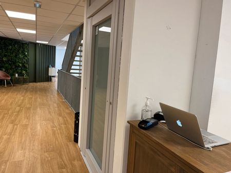 bureau neuf à louer  320 m²