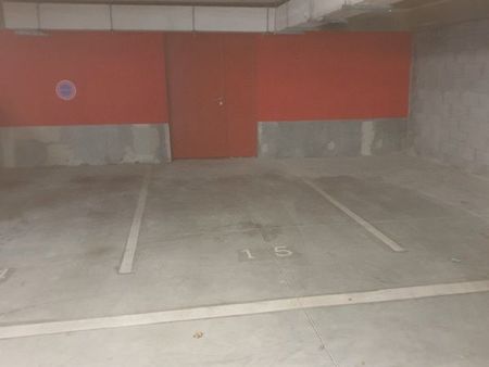 places de parking couverte sécurisé lys-lez-lannoy centre proche hem