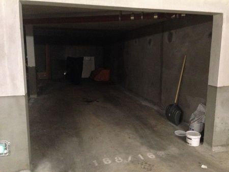 loue espace de parking simple ou double dans garage souterrain