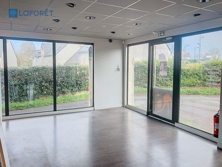 local commercial 200 m² auray