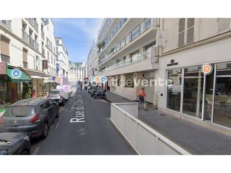 service immobilier 23 m²