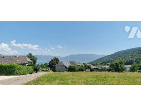 terrain 378 m² albens