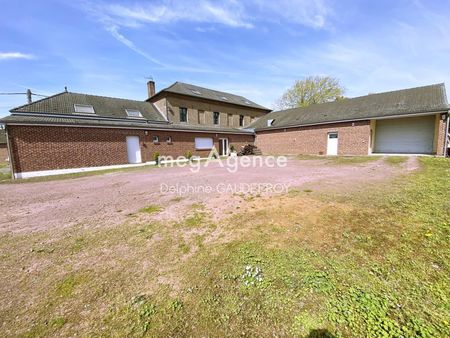 immeuble 649 m² doullens