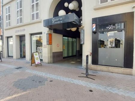 local commercial 52 m²