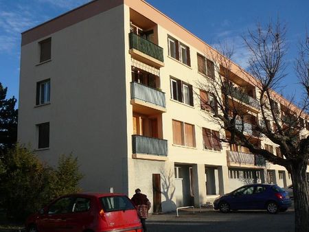 loue f3/70m2 (balcon et loggia) + garage fermé + parking privati