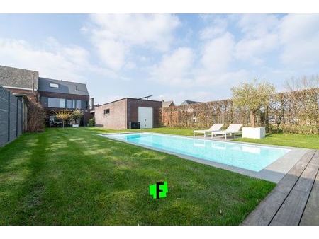belle maison jumelée avec piscine à bavegem - sint-lievens-…