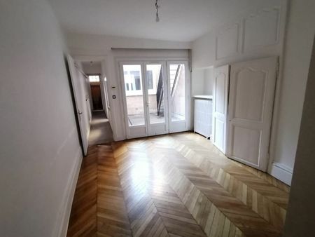 location maison  m² t-5 à poitiers  1 200 €