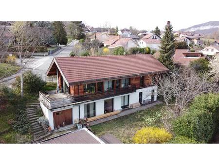 maison d'architecte 150 m² avec 3 chambres  terrasse  jardin et garage