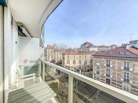 assas - jardin du luxembourg consultants immobilier - paris vii -dans un immeuble moderne 