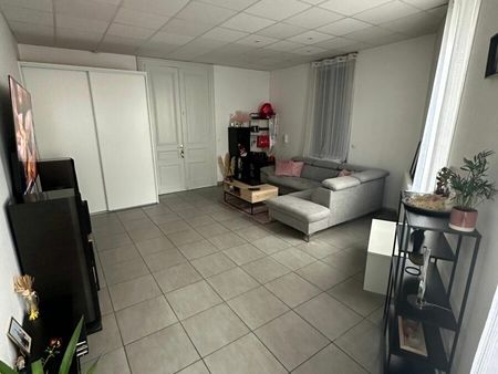 location appartement  m² t-4 à libourne  890 €