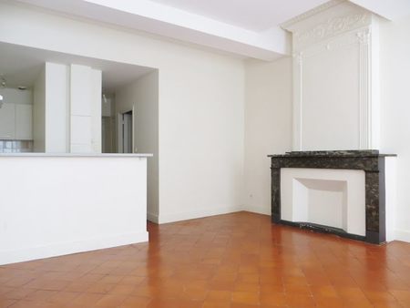 location appartement 1 pièce 35.22 m²