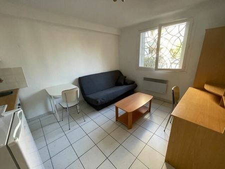 location appartement  14.64 m² t-1 à montpellier  351 €