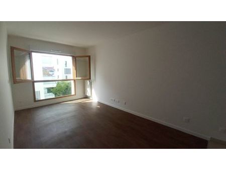 appartement aubervilliers 39.1 m² t-2 à vendre  235 000 €