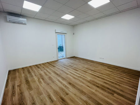 venelles - bureau neuf de 22m² en rdc avec extérieur dans ensemble avec cuisine commune