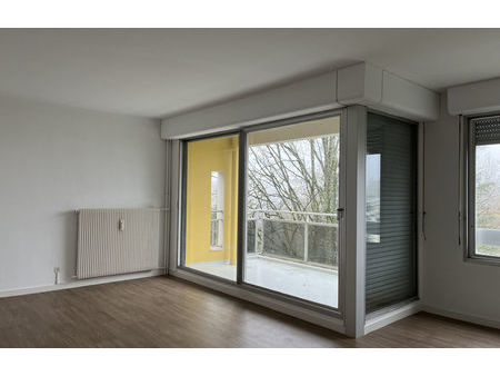 location appartement 3 pièces 77 m² montbéliard (25200)