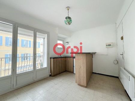 location appartement  14.61 m² t-2 à saint-raphaël  450 €