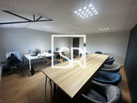 location de bureau de 79 m² à pérignat-sur-allier - 63800