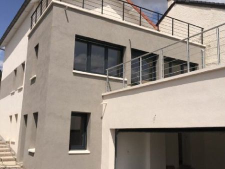 location maison  m² t-5 à maxéville  1 585 €